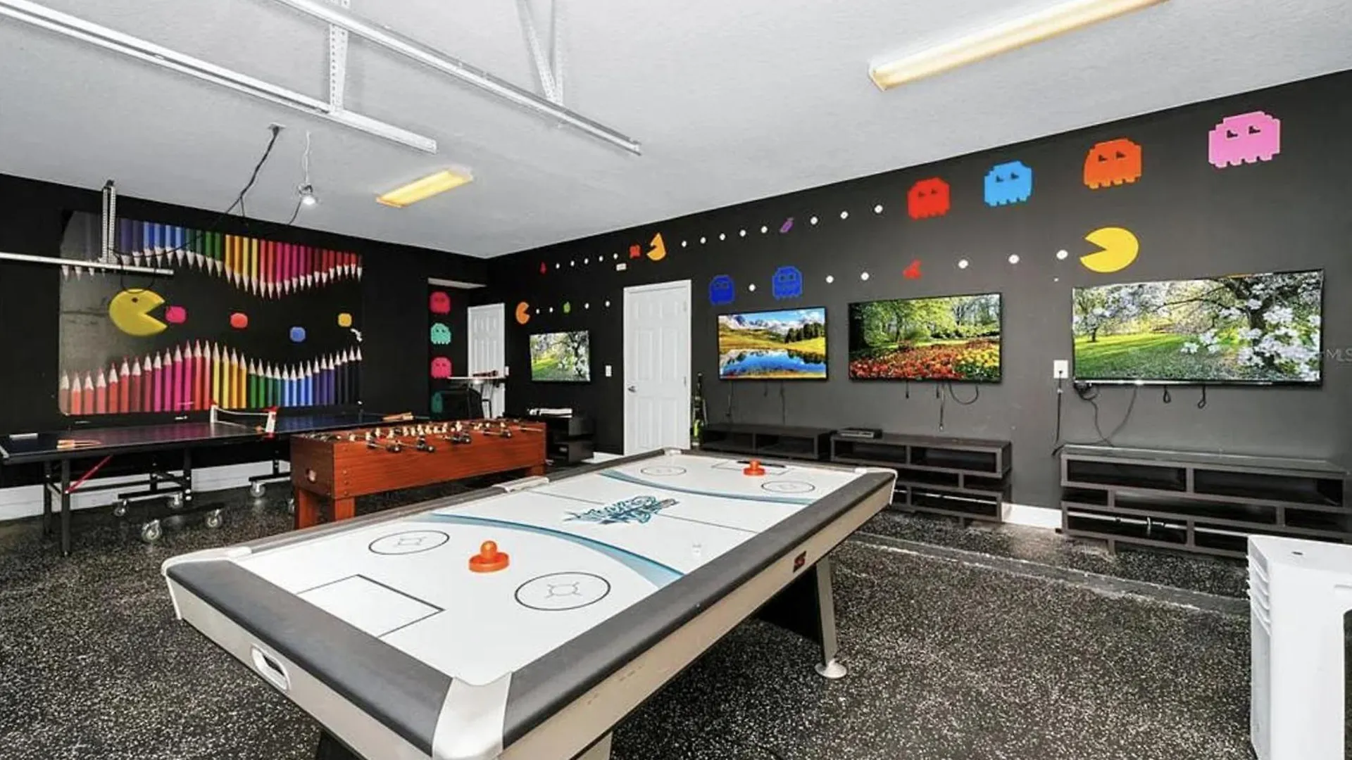 Glamour Pool Retreat Sleep 33 Theater Two Games Rm Access To The Best Resort 达文波特 度假居